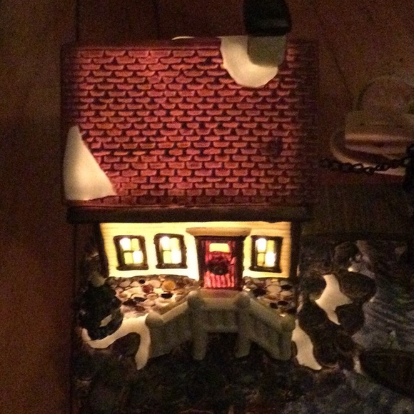 Vintage Santa’s Workbench knightsbridge Lighthouse - Picture 12 of 13